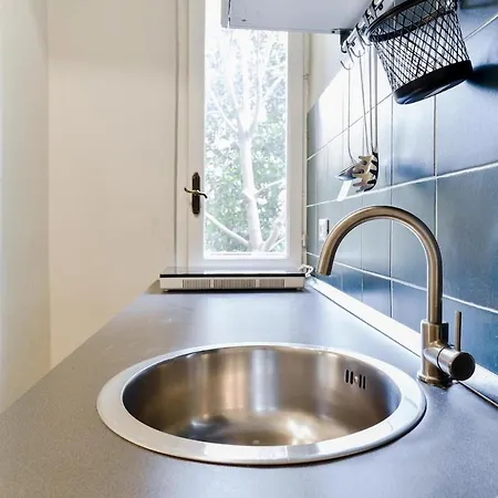 Apartmán La Finestra Sotto I Portici - Metro - Centro - Ac