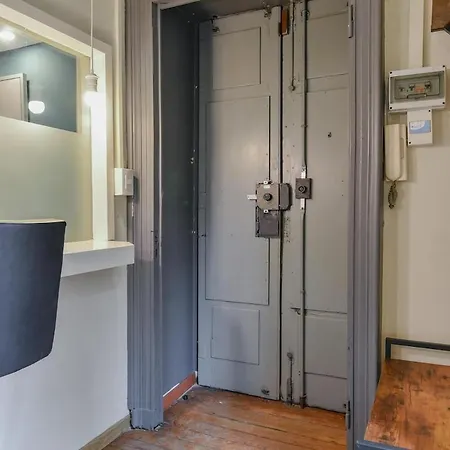 La Finestra Sotto I Portici - Metro - Centro - Ac Apartmán *