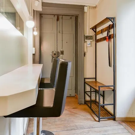 Apartmán La Finestra Sotto I Portici - Metro - Centro - Ac