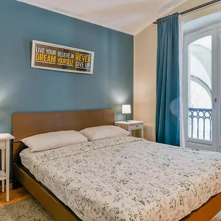 La Finestra Sotto I Portici - Metro - Centro - Ac Apartmán *
