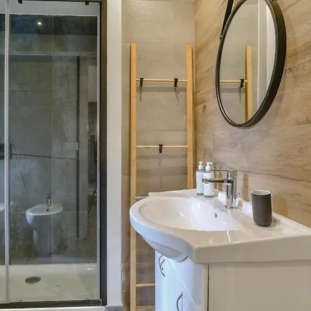 La Finestra Sotto I Portici - Metro - Centro - Ac Apartmán *